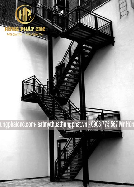 Cầu thang sắt thoát hiểm quận 11,12, Bình Chánh, Bình Tân