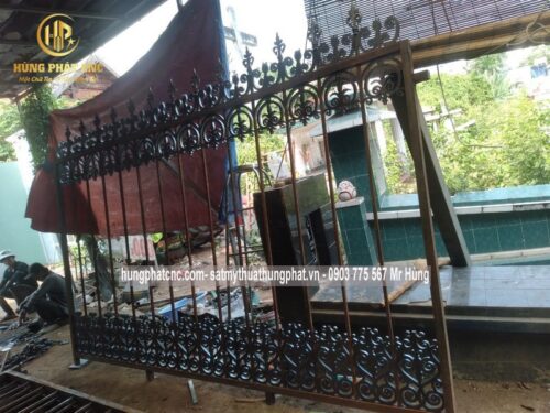 Làm Cửa Cổng Sắt Quận 12 | Thiết Kế - Gia Công - Lắp Đặt Cửa Sắt Đẹp, Bền, Giá Tốt - Hình ảnh 4