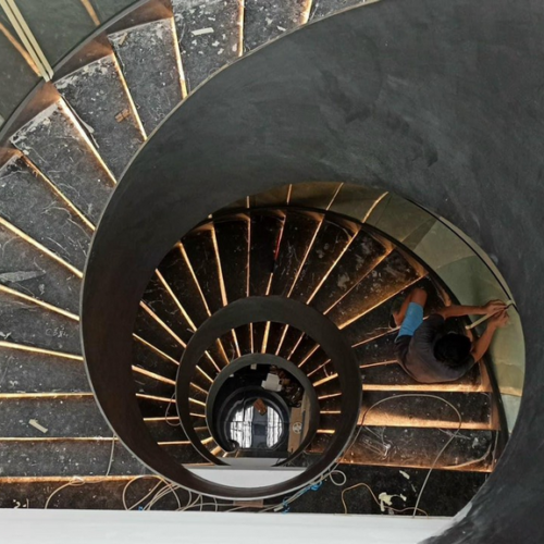 Cầu Thang Xoắn TPHCM - Giải Pháp Nghệ Thuật Không Gian #TOP1